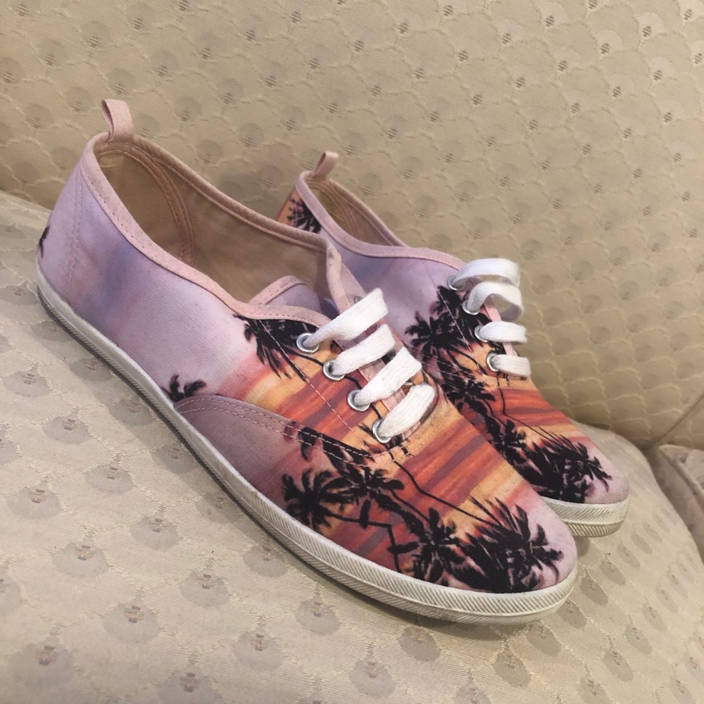 Deb- Palm tree Shoes